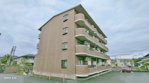 １－ＲｏｏｍＩｚｕｍｉの物件外観写真